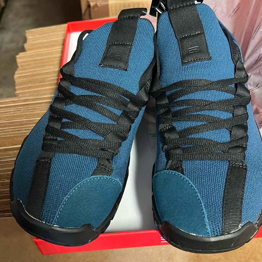 NWT Clearweather Tempo Moonlit Shoes